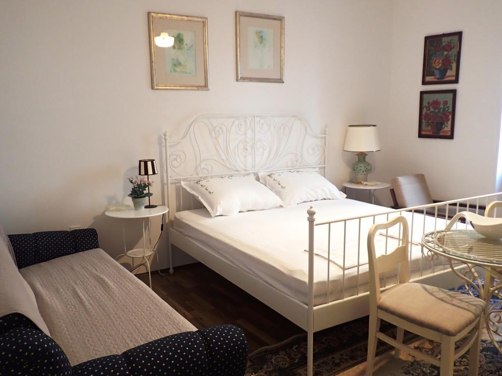 Apartments & Rooms Little Rock Mostar Extérieur photo